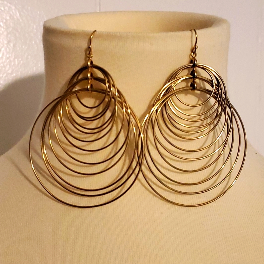 NEW Circle Earrings